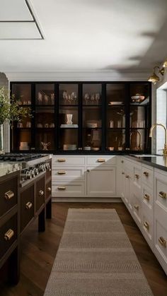 the kitchen is clean and ready to be used as a place for dinner or drinks