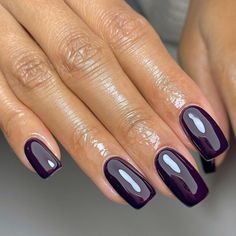 Dark Purple nail polish Dip Nail Colors, Plum Nails, Violet Nails, Nagellack Trends, Nail Color Trends, Nail Colors Winter