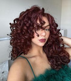 30 Hot Mahogany Hair Color Ideas for 2024 - Hair Adviser Cherry Coke Hair Curly, Red Curly Hair Highlights, Dark Cherry Red Hair Curly, Red Hair Color Curly, Cherry Curly Hair, Hair Colour Curly Hair, Curly Hair Color Ideas Red, Red Curly Hair Dyed, Dark Red Hair Curly