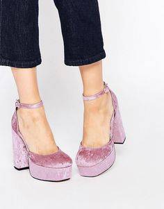 ASOS | ASOS PABLO Platforms at ASOS Daphne Blake, Mode Tips, Dr Shoes, Blazer Outfit, Carrie Bradshaw, Pink Shoes, Crazy Shoes, Shoe Obsession, Pink Velvet