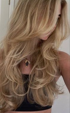 Hairstyles For Layered Hair, Blonde Hair Inspiration, Long Blonde, Long Blonde Hair, Hair Inspo Color, Dream Hair, Aesthetic Hair, Layered Hair