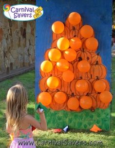 Fall Festival Idea Pop a Pumpkin - NO DARTS Needed! Agritourism Activities, Pumpkin Patch Birthday Party, Pumpkin Patch Birthday, Pumpkin Games, Pumpkin Patch Party