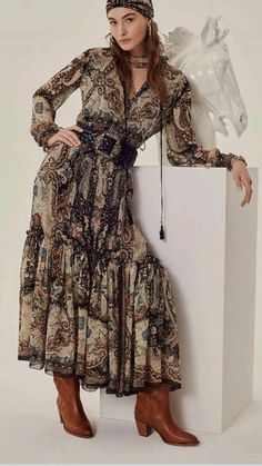 Paisley Print Dress, Fashion 2020, Estilo Boho, Pre Fall, A Dress, Look Fashion, Boho Outfits