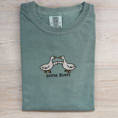 Cute Tshirts Designs, One Color Tshirt Designs, Cute Simple Shirts, Comfort Colors Graphic Tees, Cute Shirt Designs Aesthetic, Cool T-shirts, Fun Tshirt Designs, Cute Tshirt Ideas, Embroidery Designs Shirts