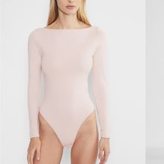 Aritzia Babaton Whitney Contour Body Suit In Camel Sold Out Online Pink Longsleeve, Feel Nothing, Aritzia Babaton, V Neck Bodysuit, Mini Short, Camel Color, Womens Bodysuit, Body Suit, Back To Black