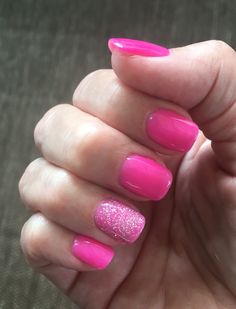 Pink Nails Sparkle Accent, Spring Nails With Accent Nail, Bright Pink And Light Pink Nails, Dipped Nails Ideas Pink, Pink Nails With Sparkle Accent, Multicolored Pink Nails, Nails 2023 Trends Spring Pink, Pink No Chip Nails, Spring Pink Nails 2023