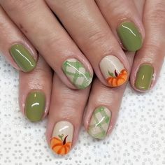 Thanksgiving Nails Fall Sns, Short Nail Thanksgiving Designs, October Gel Nails Short, Thanksgiving Nails For Kids, Pink Thanksgiving Nails, Fall Nails For Kids, Thanksgiving Short Nails, Thanksgiving Gel Nails, Thanksgiving Nail Designs Fall