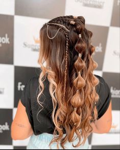 Concert Hairstyles, Rave Hair, Penteado Cabelo Curto, Festival Hair, Easy Hairstyles For Long Hair, Long Curly, Aesthetic Hair, Hair Dos, Pretty Hairstyles