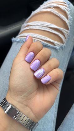 17 Short Gel Nail Ideas for Winter 2023-2024 Spring Nails 2024 Lilac, Lilac And Coral Nails, Lilac Chrome Nails Short, Lilac Nails Design Short, Lavender Squoval Nails, Lila Nails Design, Purple Tip Acrylic Nails, Purple Chrome Nails Short, Short Lilac Nails