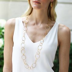 Perfect for any occasion, the Colette gold link necklace features delicate loops that vary in size. Shop now and add a classic look to any outfit. Gold Chain Link Necklace, Gold Link Necklace, Julie Vos, Gold Link, Chain Link Necklace, Link Necklace, Classic Looks, Chain Link, Chains Necklace