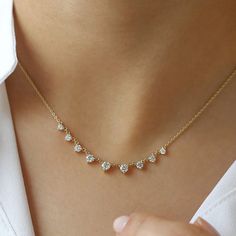 Simple Necklace Designs, Pretty Jewelry Necklaces, Gold Jewelry Simple Necklace, Diamond Necklace Designs, Jewelry Set Design, Bracelets Design, Gold Jewelry Stores, Gold Bride Jewelry