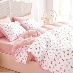 - Floral Duvet Cover Set, Coquette Cottagecore Aesthetic Cute Rose Flower Patter.   "This pin contains affiliate links, which means I may earn a commission at no cost to you extra for you". 
 #affiliate #advertising"