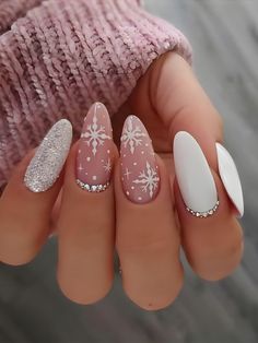 Festival Nails, Xmas Nails, Stick On Nails, Artificial Nails, Nail Polishes, Nail Accessories, Rhinestone Nails, Holiday Nails, False Nails