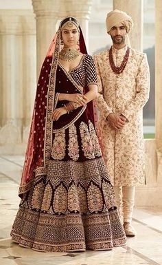 Sabyasachi Inspired Dark Burgandy Wedding Lehenga Choli भारतीय दुल्हन संबंधी, Orang India, How To Dress For A Wedding, Indian Groom Wear, Sabyasachi Lehenga, Couple Wedding Dress, Bridal Lehenga Collection, Indian Bridal Lehenga, Bridal Lehenga Red