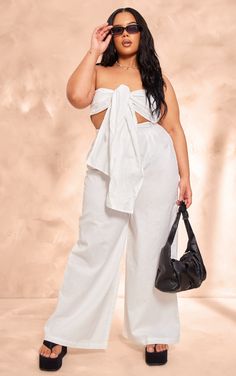 Make sure your new season look stays on point in these plus white wide leg linen look trousers. Brought to you in a white linen look material with a wide leg fit, how can you say no Style these linen look trousers with the matching top, sandals and a mini bag for a look that is sure to make heads turn wherever you go.   Length approx 86cm/34 (Based on a sample size UK 16)   Model wears size UK 16/ EU 44/ AUS 16/ US 12 White Pool, Crochet Waistcoat, Plus Size Trousers, Ibiza Outfits, Front Crop Top, Outfit Wedding Guest, 2024 Style, Summer Trip, Paris Outfits