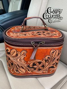 Tooled Makeup Travel Case ADBGA345 – Classy Cowgirl Co. Country Makeup, Western Train, Jewlery Holder, Western Car, Storing Makeup, Trendy Fringe, Classy Cowgirl, Tooled Leather Purse, Western Graphic Tees