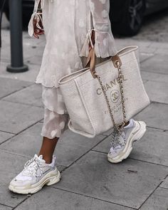 Follow on insta - holllyjohnstone Work Handbag, Mode Chanel, Chanel Tote, Dad Sneakers, James Mcavoy, Woman Bags Handbags, Prada Handbags, Chanel Deauville Tote Bag, Mode Vintage