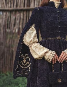 Merry Gentry, Abaya Ideas, Interesting Fashion, Fantasy Dress, July 10, Mode Inspo, Look Vintage, Fantasy Clothing