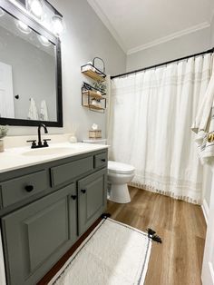 the bathroom is clean and ready to be used as a guest room or family room