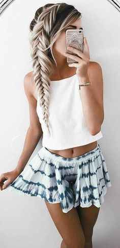 School Hairstyles, Grunge Hair, Feminine Outfit, Hair Dos, Pretty Hairstyles, Hair Goals, Cute Hairstyles