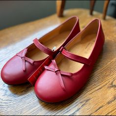 Garvalin Of Spain Make Some Of The Cutest Shoes!! I Was A Huge Fan And Bought My Daughter Many Of Their Shoes. She Loved Wearing Them And Always Got Lots Of Compliments! This Is One Pair That She Didn’t Get To Wear. Still New In Box, With Tag. The Ballet Mary Jane Flats Are Made Of Leather (Napa) And The Color Is Cherry Red (Cereza). Eu Size 35 Or Us 2.5. Made In Spain. Please Note That There’s A Small Spot On The Inside Of One Shoe That Appears To Be Dried Up Glue, But I’m Not Sure. Red Flats With Rubber Sole And Round Toe, Formal Leather Ballet Flats With Red Sole, Red Round Toe Flats With Rubber Sole, Red Closed Toe Flats With Leather Sole, Classic Red Closed Toe Flats, Classic Red Flats With Round Toe, Red Leather Mary Janes With Flat Heel, Casual Red Leather Mary Janes, Red Leather Mary Janes With Low Heel