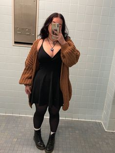 Plus Size Fall Alternative Fashion, Hot Outfit Ideas Party Night, Cute Doc Martens Outfit, Fall Ladies Outfits, Fall Casual Outfits Plus Size, Black Parade Outfit Ideas, Plus Size Brewery Outfit, Thanksgiving Outfits Midsize Women, Lowkey Costume Ideas