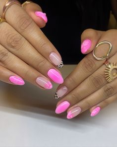 💌💖✨��🙋🏼‍♀️🥰🫶🏼❤️⭐️ Back To School Nail Inspo 2024, Pink And Cheetah Nails, Funky Summer Nails, Pink Cheetah Nails, Board Collage, Hoco Nails, Teen Nails, 2024 Nails, Cheetah Nails