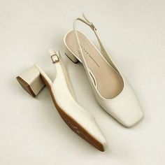 Square Toed Shoes, Classy Shoes Women, Elegant Heels Classy, Classy Sandals, Shoes Classy, Classy Heels, Stylish Shoes For Women, Hak Tinggi, Chic High Heels