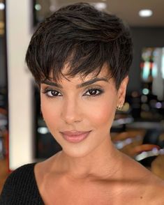 Messy Pixie Haircut Choppy Layers, Short Messy Hair Choppy Pixie Cuts, Short Choppy Hair Edgy Messy Pixie Bob Hairstyles, Blond Pixie, Curling Thick Hair, Very Short Bangs, Messy Fringe, Very Short Pixie Cuts, Hair 50