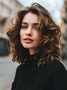 Pretty Haircuts For Wavy Hair, Wavy Hair Square Face Haircuts, 2024 Wavy Hair Trends For Women, How To Style Short Wavy Hair Naturally, Short Hair Cuts For Women With Wavy Hair, Women Haircuts 2024, Layered Bob Wavy Hair, Haircuts For Curly Thick Hair, Shoulder Length Haircut For Wavy Hair