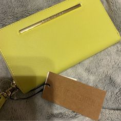 Lime Green Never Used Wallet Green Wallet, Steve Madden Wallet, Blue Leather Wallet, Unicorn Card, Gold Wallet, Like Green, Steve Madden Bags, Leather Floral, Wallet Pouch