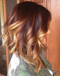 The 30 Sizzling Ombre Hair Color Solutions For Blond, Brown, Red & Black Hair Trendy Copper Hair, Bob Lung, Red Ombre Hair, Hot Hair Colors, Long Bob Haircuts, Hair Color Highlights, Ombre Hair Color, Long Bob, Great Hair