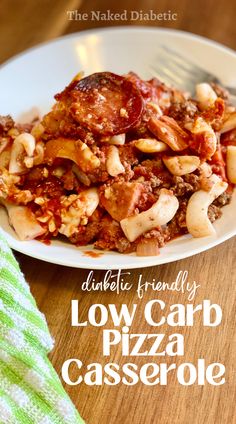 Delicious and low carb Pizza casserole that is Diabetic Friendly. Husband Dinner, Easy Low Carb Pizza, Casserole With Noodles, Recipe With Noodles, Low Carb Pizza Casserole, Pizza Casserole Recipe, Vsg Meals, Main Dish Casseroles