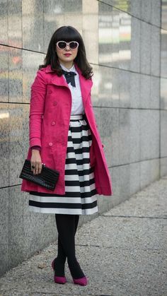 Black And White Outfits With Color Pop, Green And Pink Dress Outfit, Black And White With Pop Of Color Outfit, Black White And Pink Outfit, Polka Dot Tights Outfit, Fuchsia Outfit, Layered Winter Outfits, Bright Colors Fashion, Miss Green