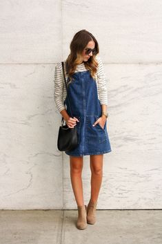 Denim Overalls Dress Outfit, Denim Dress Overalls Outfit, Overall Jean Dress Outfit, Denim Pinafore Outfit, Denim Jumper Dress Outfit, Overall Dress Outfit Summer, Denim Overall Dress Outfit, Denim Dress Outfit Fall, Denim Dress Outfit Ideas