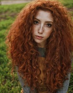 Red Hair Brown Eyes, Red Freckles, Natural Redhead, Long Red Hair, Girls With Red Hair, Super Hair