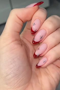 Delicate Nail Art Classy, Almond Nails Easy Designs, Red Nails Aesthetic Design, Simple Nail Designs Red, Normal Nails Design, Rubber Gel Nails, Almond Nails Aesthetic, Nude Winter Nails, Red French Nails