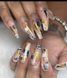 African American Nail Designs, Nail Art For Dark Skin, 2025 Nail Trends, African Nail Art Design, Nails Design For Black Women, Black And Gold Nail Art, Art Designs Ideas, Gold Nail Art, Gold Nail