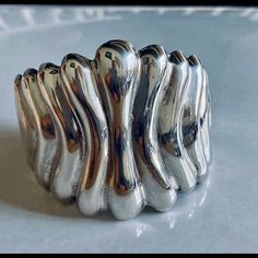 Signed Taxco Mexico 925 Mexican Sterling Silver Ribbed Wavy Cuff 2” Widest Point Sizeable Jewelry Mexico, Taxco Silver Jewelry, Womens Jewelry Bracelets, Vintage Silver, Vintage Ladies, Vintage Jewelry, Silver Jewelry, Bangles, Cuff