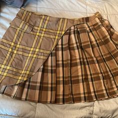 Brown And Yellow Checkered Wrap Skirt. No Tags (Never Worn) Checkered Skirt Plus Size, Yellow Checkered, Pleated Mini Skirt, Wrap Skirt, Mini Skirt, Womens Skirt, Mini Skirts, Dress Es, Dresses Skirts