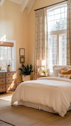 Ultimate Guide to Cozy Bedrooms Bae Window, Guest Bedroom Aesthetic, Tranquil Bedroom Ideas, Richmond Apartment, Neutral Bedroom Ideas, Cottage Bedrooms, Timeless Bedroom, Tranquil Bedroom, Aesthetic Old