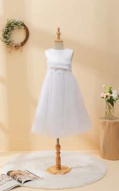 Shop Scoop-neck A-line Empire Communion Flowergirl Dress with Beaded Waist Online. Dorris Wedding offers tons of high quality collections at affordable prices. Free shipping Now! Flowergirl Dress, Flower Girl, Scoop Neck, Flower Girl Dresses, A Line, Clothes For Women, Free Shipping, High Quality, Dresses