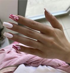 Pedicure Services, Acrylic Nail Designs Classy, Coffin Nails Ombre, Retro Nails, Hot Pink Nails, Simple Acrylic Nails, Casual Nails, Pink Acrylic Nails