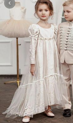 White Butterfly Dress, Detail Couture, Baby Dress Patterns, Kids Gown, Kids Fashion Dress, Kids Frocks, Gowns For Girls, Frocks For Girls