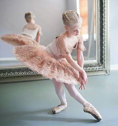 World Ballet Day, Baby Ballet, Baby Ballerina, Ballet Kids, Little Ballerina, Ballet Photography, Ballet Fashion