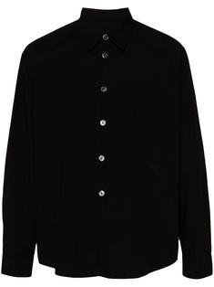 black lyocell-cotton blend poplin texture classic collar long sleeves buttoned cuffs rear curved hem Black Liquid, Our Legacy, Balenciaga Triple S, Sweaters Knitwear, Collar Shirts, Jean Coat, Shirt Jacket, Clothes For Sale, Black Shirt