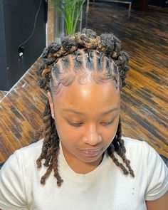 Knots, half up half down locs, loc crown  @just_a_black_girl_with_locs Half Up Half Down Locs, Twist Loc Styles, Loc Crown, Crown Women, Short Locs, Dreadlock Hairstyles For Men