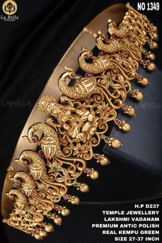 Accessories Chains, Indian Wedding Jewelry Sets, Bridal Necklace Designs, New Gold Jewellery Designs, Bollywood Cinema, Gold Necklace Indian Bridal Jewelry