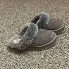 Worn Twice, Look Brand New, Super Comfortable, Easy To Style, Professionally Cleaned Ugg Slippers Gray, Pretty Sneakers, Simple Shoes, Ugg Slippers, Birthday List, Ugg Shoes, Christmas Wishlist, Womens Uggs, Pretty Shoes