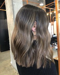 Medium Length Ashy Brown Hair, Winter Brunette Hair Color Highlights, Chocolate Brown Hair With Babylights, Accent Highlights Brunette, Cool Brunette Balayage, Cool Toned Highlights, Mushroom Balayage Brunette, Baby Lights Hair Brunette